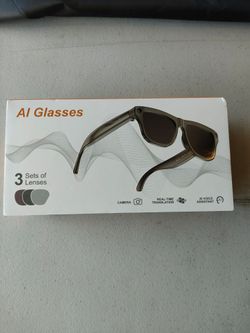 AI Smart Glasses with Camera and Voice Assistant