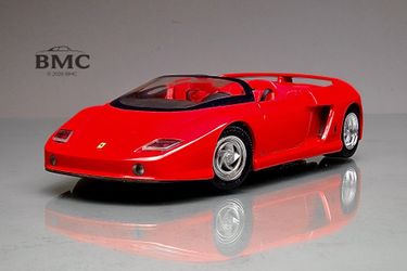 Ferrari Mythos Concept Car by Pininfarina, red, 1:18 Diecast model car from Revell