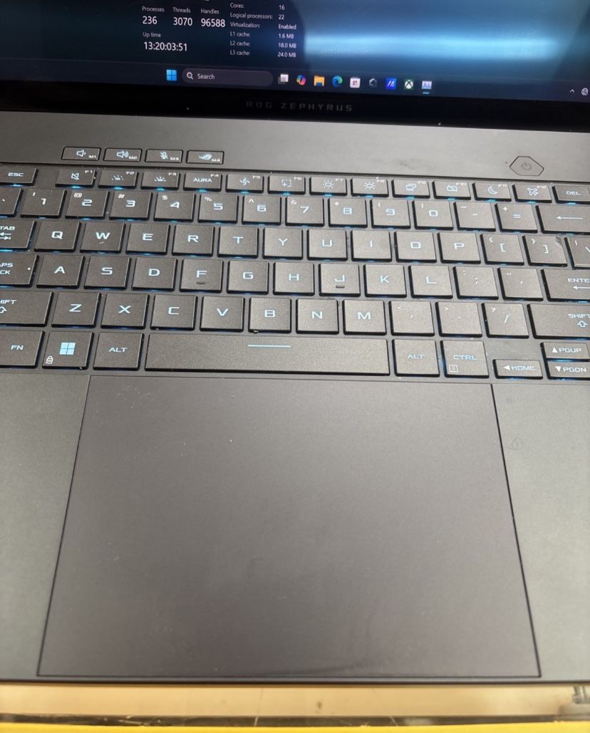 ASUS ROG Zephyrus G16 16" OLED 240Hz - Intel Core Ultra 9, 16GB, 1TB, RTX 4070