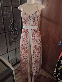 size XS & S available new!!
