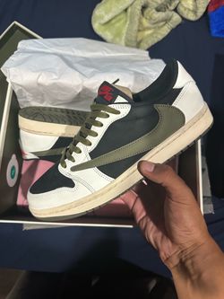 Jordan 1 Travis Scott “Olive”