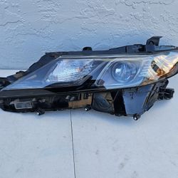 Toyota Camry Headlight 