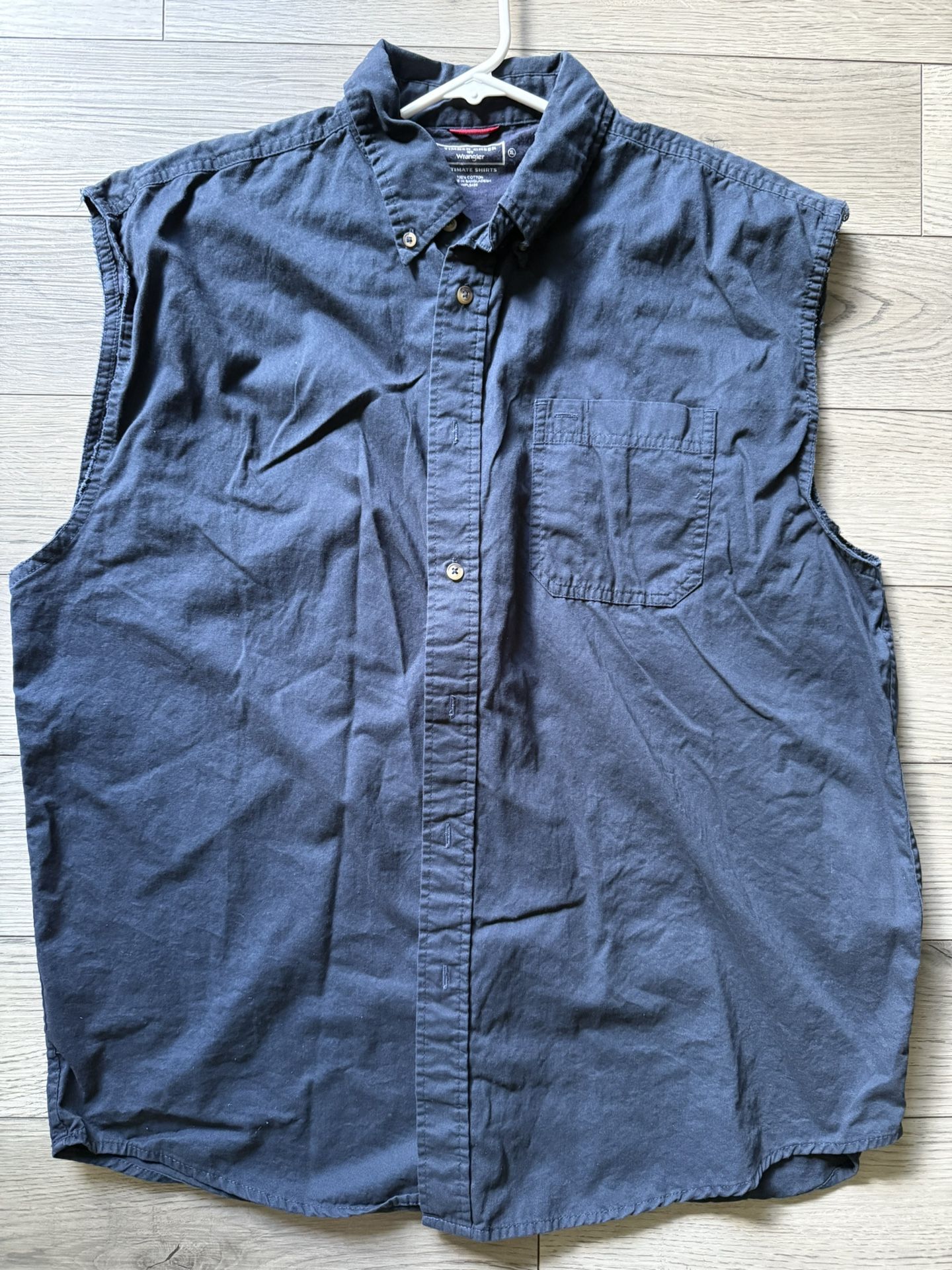 Men’s Wrangler Timber Ridge Sleeveless Shirt XL