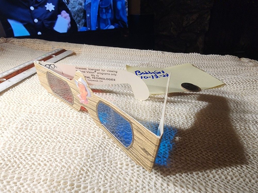 1991 JOHN WAYNE HONDO MOVIE 3D CARDBOARD GLASSES BATJAC PROD. SPACIAL TECH.