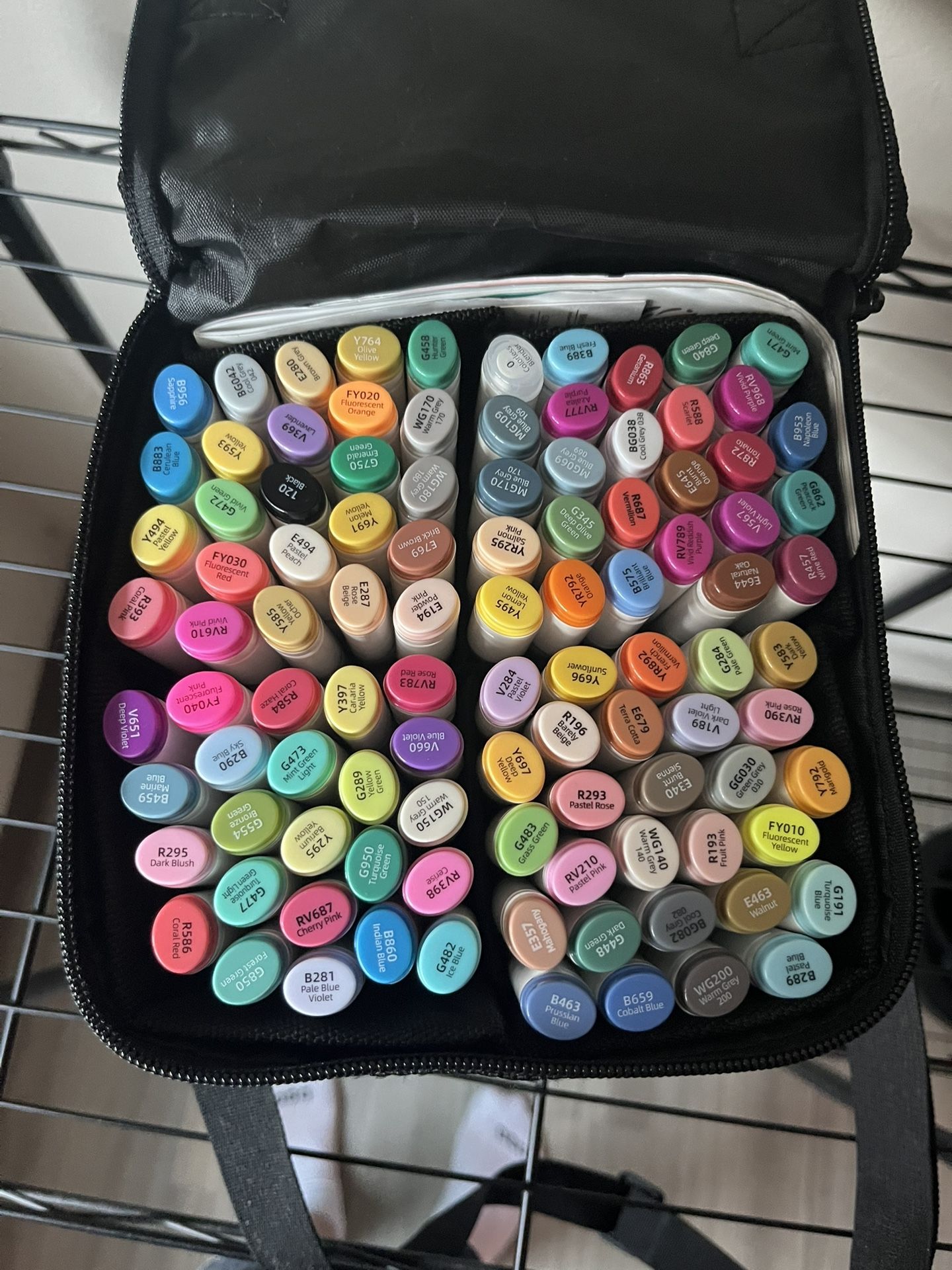 Ohuhu Alcohol Markers – 100 Colors + Blender