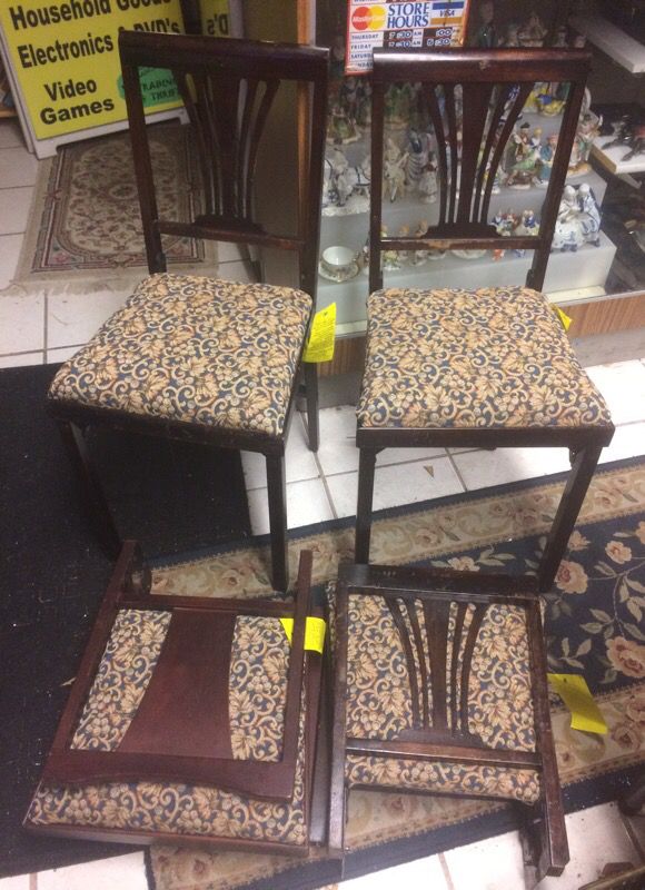 Lot of 4 VINTAGE 1930s-40s LEG-O-MATIC FOLDING CHAIRS W/UPHOLSTERY SANITIZED CUSHIONS ~ NICE