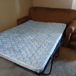 6 ft sofa with hide and bed inside