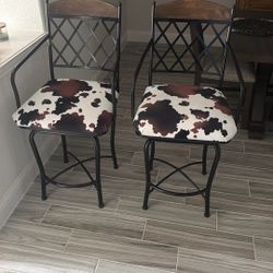 Two Chairs Bar Stool 
