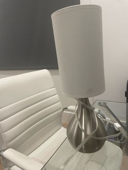 Modern desk lamp