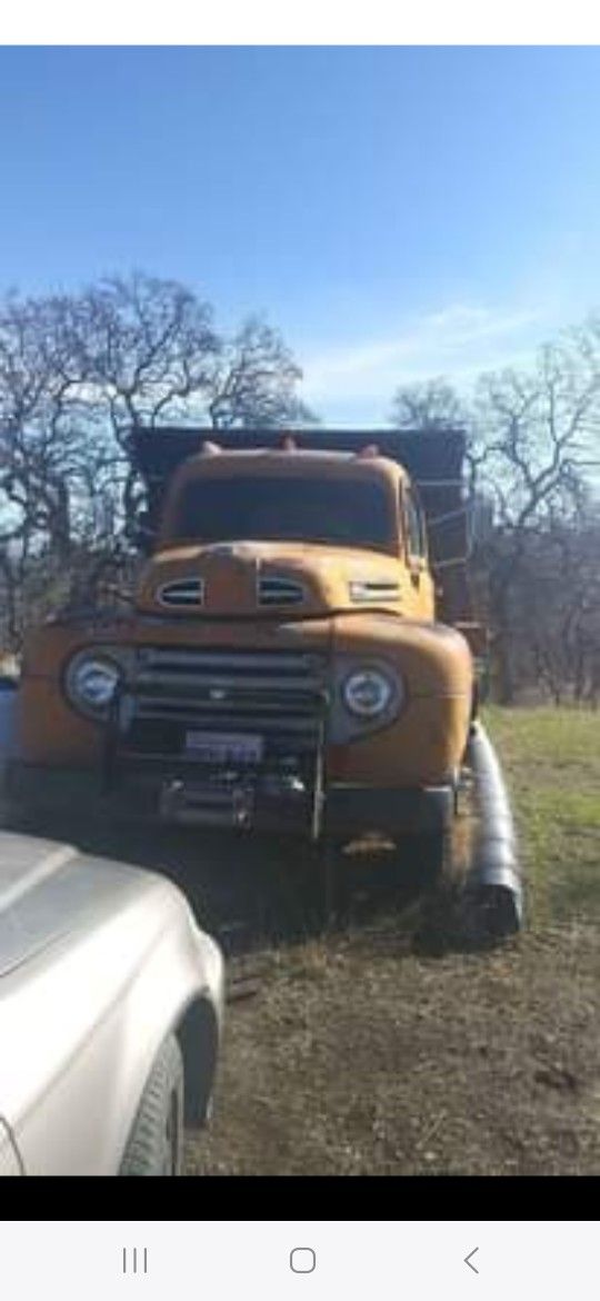 1948 Ford DUMPTRUCK