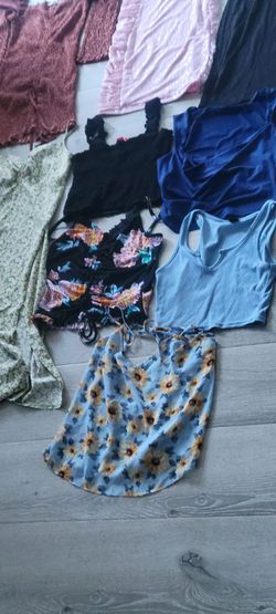 Bundle Clothes  Size S  M