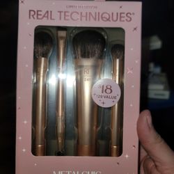 Brand New Brush Set