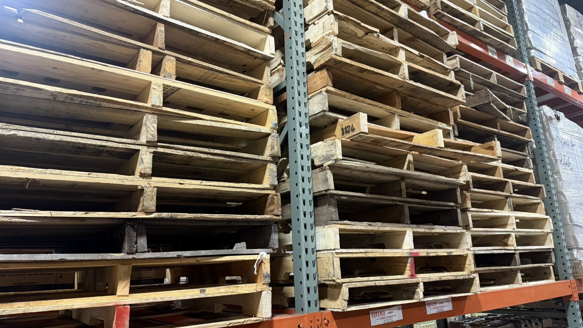 125 xAmerican pallets for sale