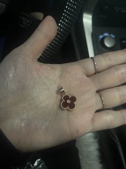 Carnelian Motif Diamond Pendant In Rose Gold Au750