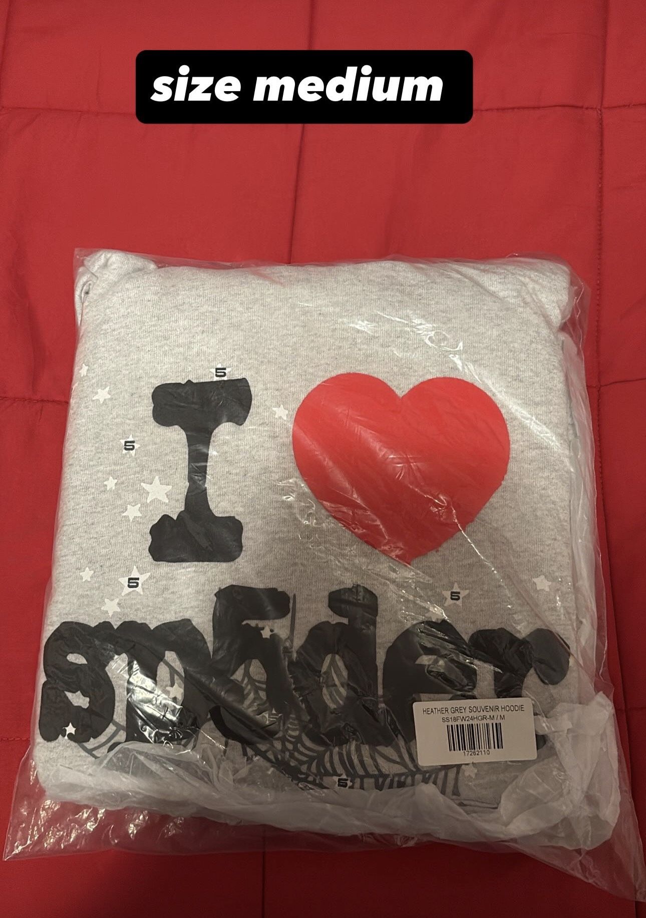 *looking for offers* Sp5der hoodie