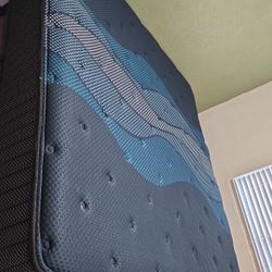 Dream Cloud Mattress