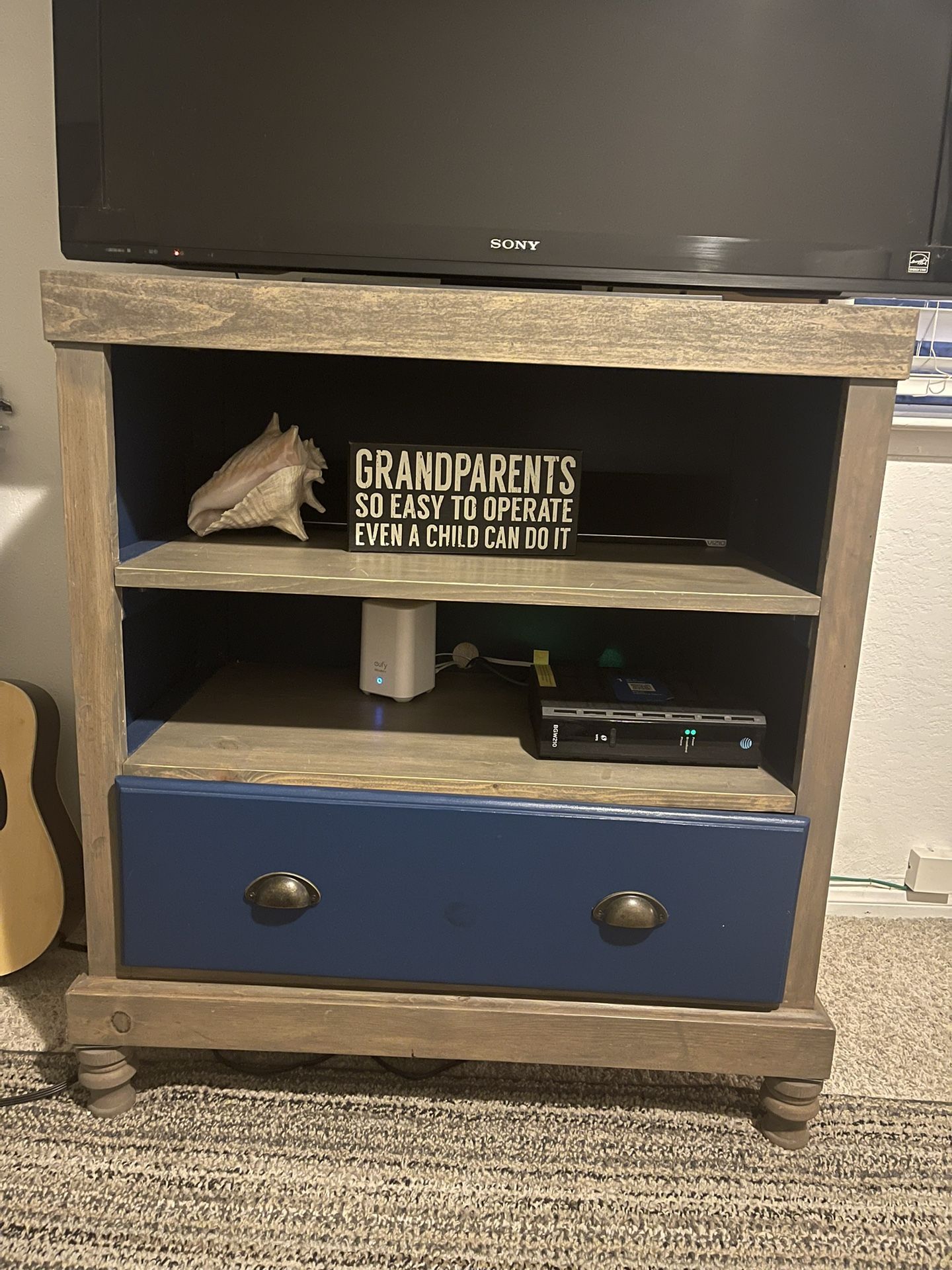 Cabinet/shelf