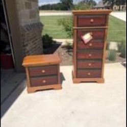 Bassett Two Piece Youth Bedroom Set With Matching Headboard (Bilingüe)
