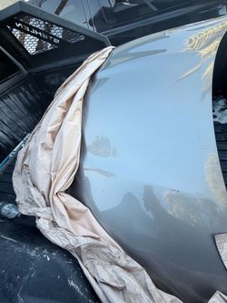 Nissan 370z OEM Hood