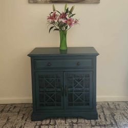 Accent Cabinet 