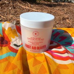 First Aid Beauty Ultra Repair Hydrating Pillow Pads