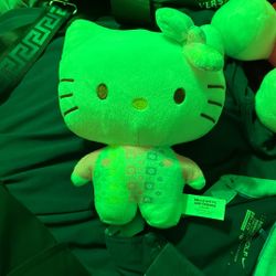hello kitty mini plushie 