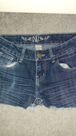 Shorts size 3