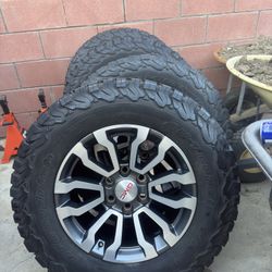 18” GMC SIERRA DENALI 8x180 WHEELS 