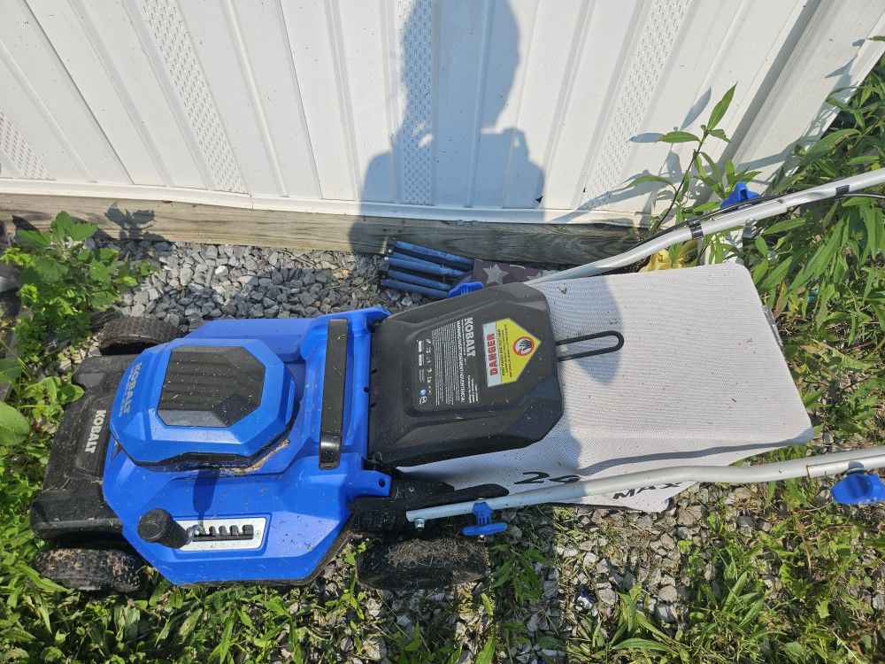 Kobalt 24v 16 Inch Push Battery Mower