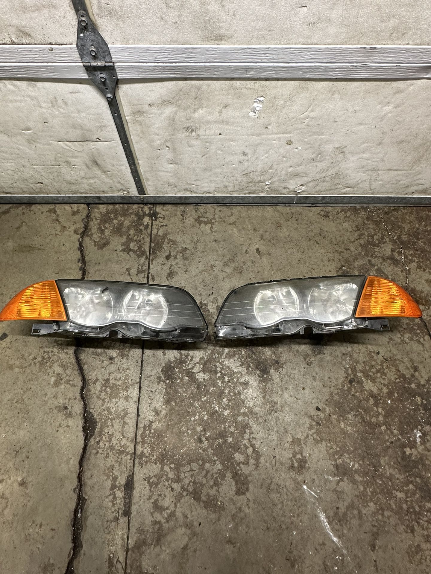 E46 Headlights
