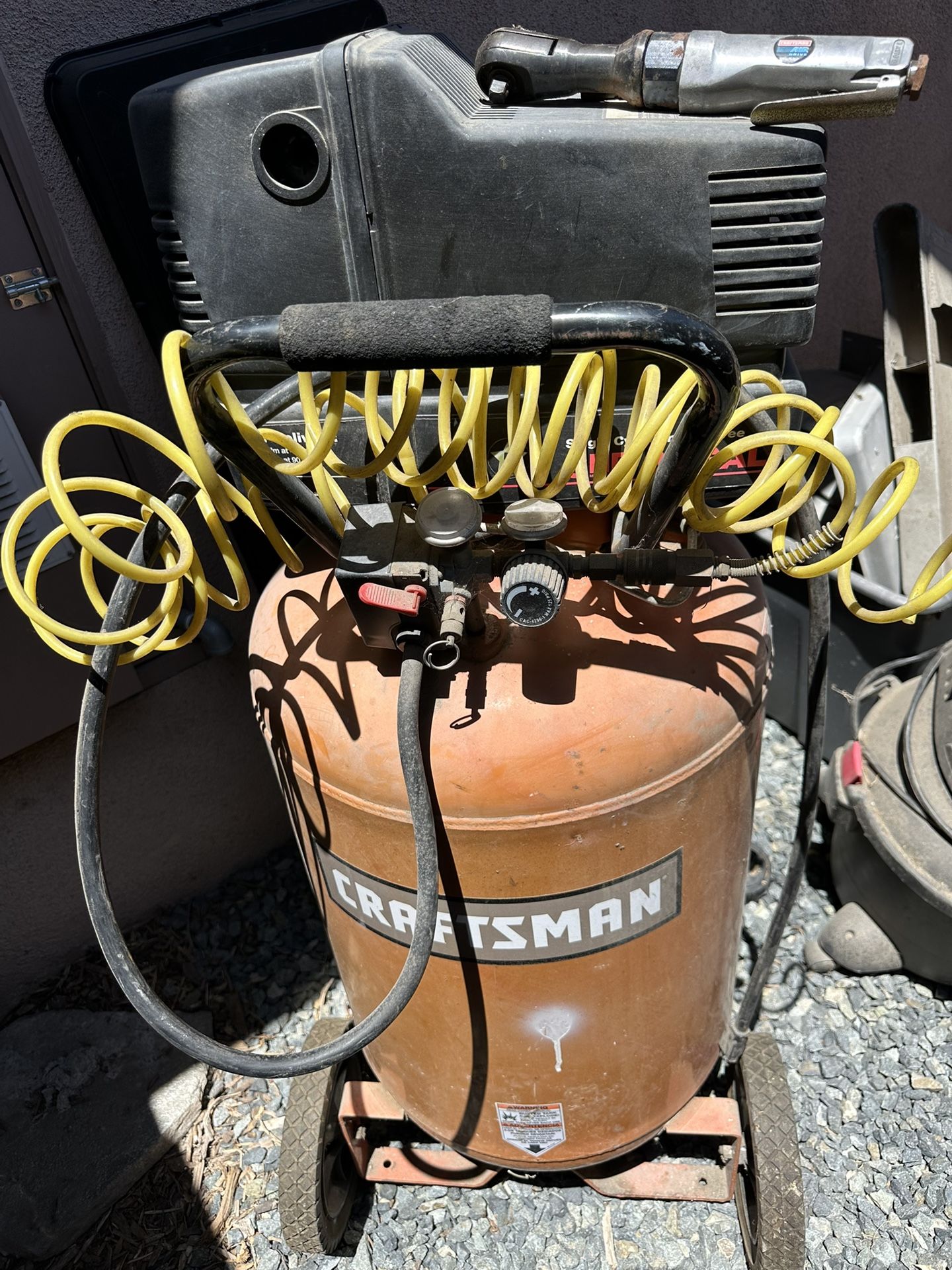 CRAFTSMAN 30 Gallon Air Compressor