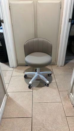 Vanity / Office Chair