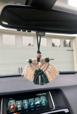 Macrame Car Diffuser / Car Hanging/ Mini Hanging for Sale in Maple Valley,  WA - OfferUp