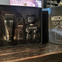 Moschino Toy Boy