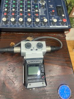 Field recorder and Zoom adapter LXR