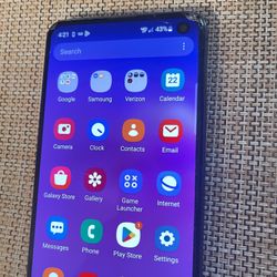 Working Excellent. Just Small Crack Top Right 