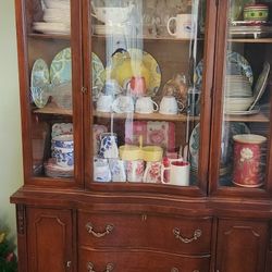 China Cabinet Wood 🪵 Very Beautiful 