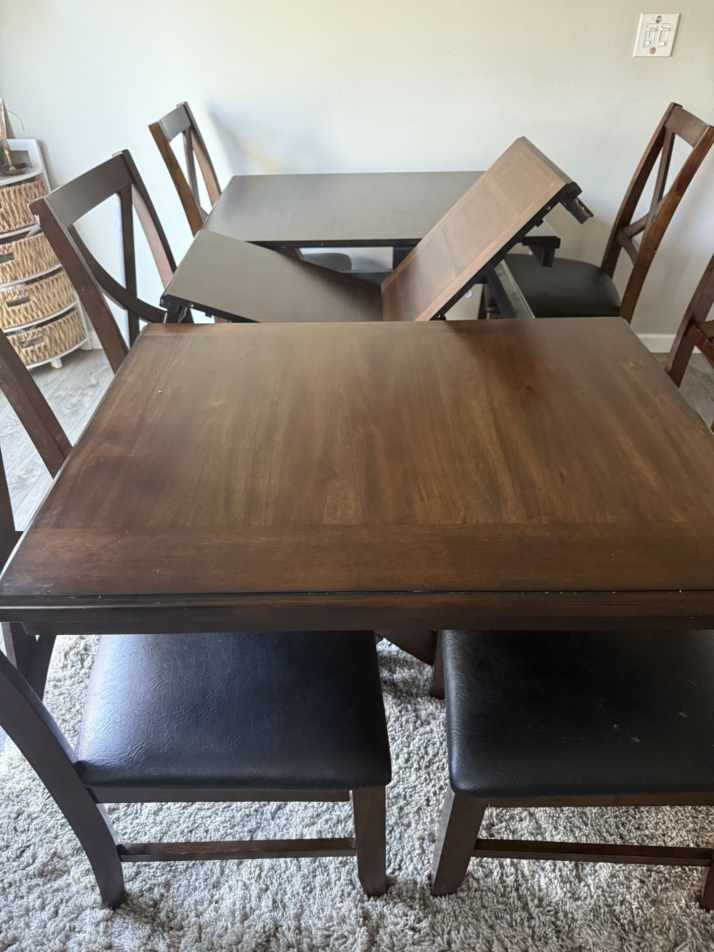 Dining Table and 6 Chairs