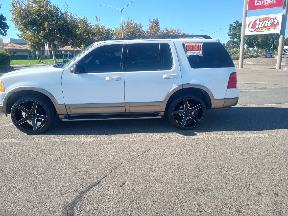 2003 Ford Explorer