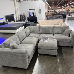 4-pc Sectional Sofa With Ottoman New