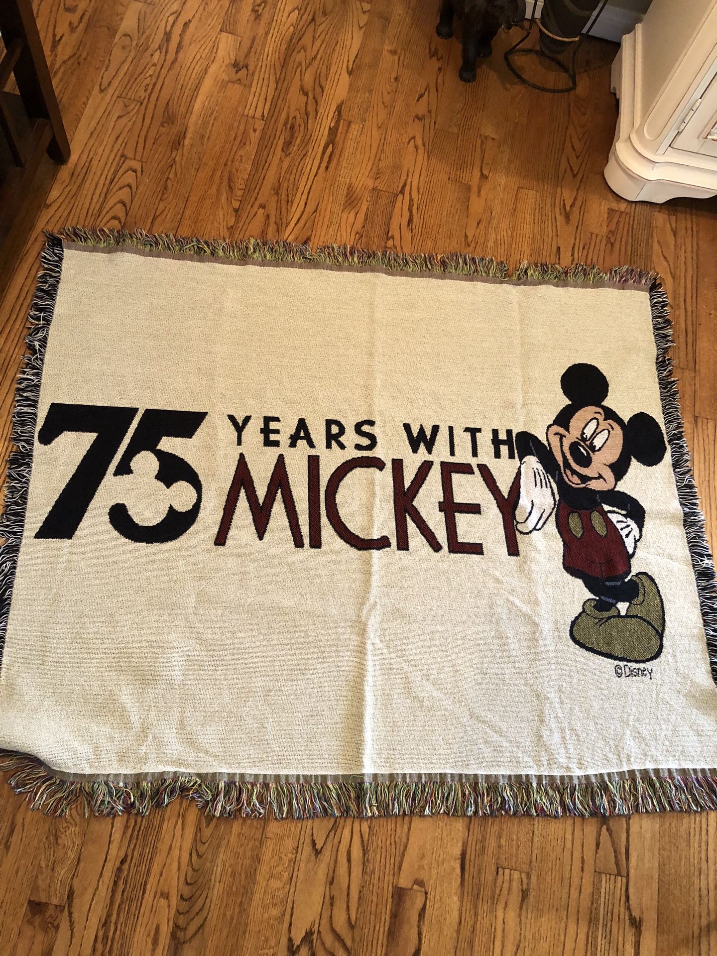 Disneyland Mickey Blanket 75 Years Exclusive
