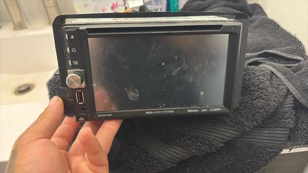 Boss audio touchscreen radio