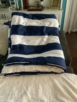 Twin Bed Comforter/New