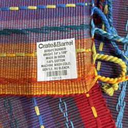 Table Runner and Napkins 