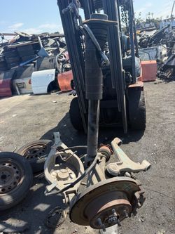 2011 Infiniti G37  Right Rear Suspension Complete $275
