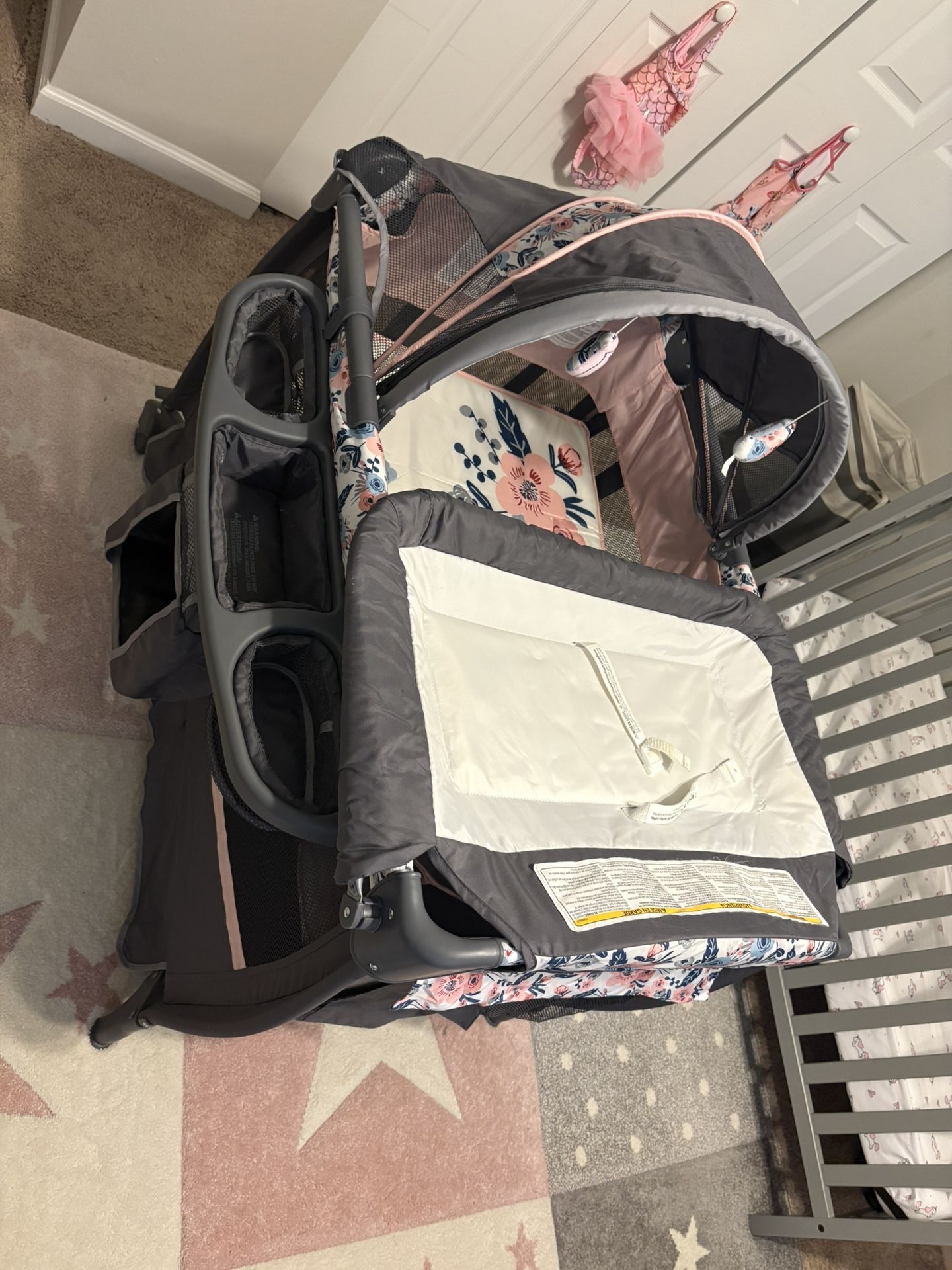 Playpen And Bassinet 