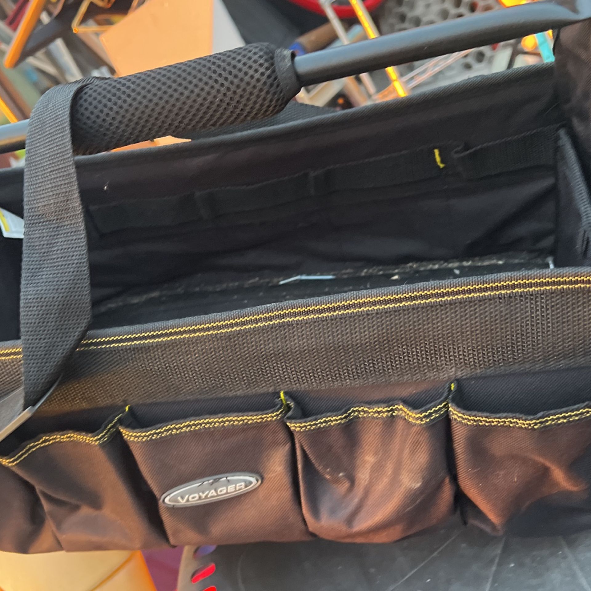 Tool Bag With Shoulder Stripe For Easy To Carry And Lots Of Packets