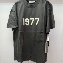 Essentials 1977 T-shirt, S/M/L/XL, new