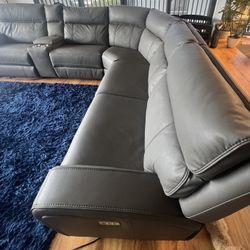 Rhett Gray Micro Small Triple Power Reclining Two-arm Sectional