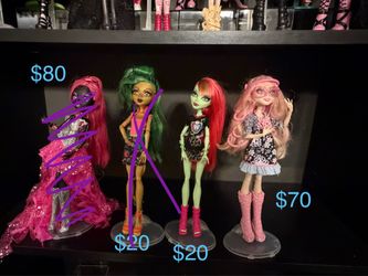 Monster high dolls